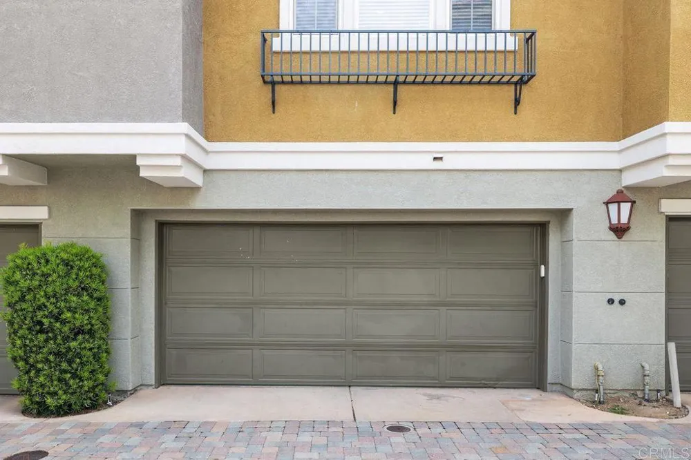 112 Via Sovana Santee, CA 92071