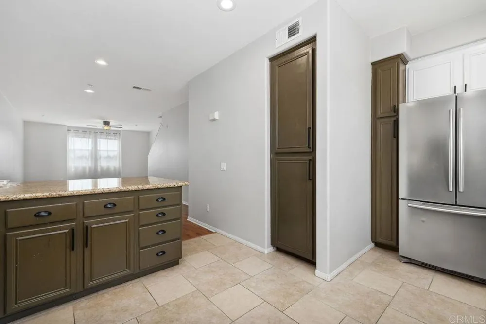 112 Via Sovana Santee, CA 92071