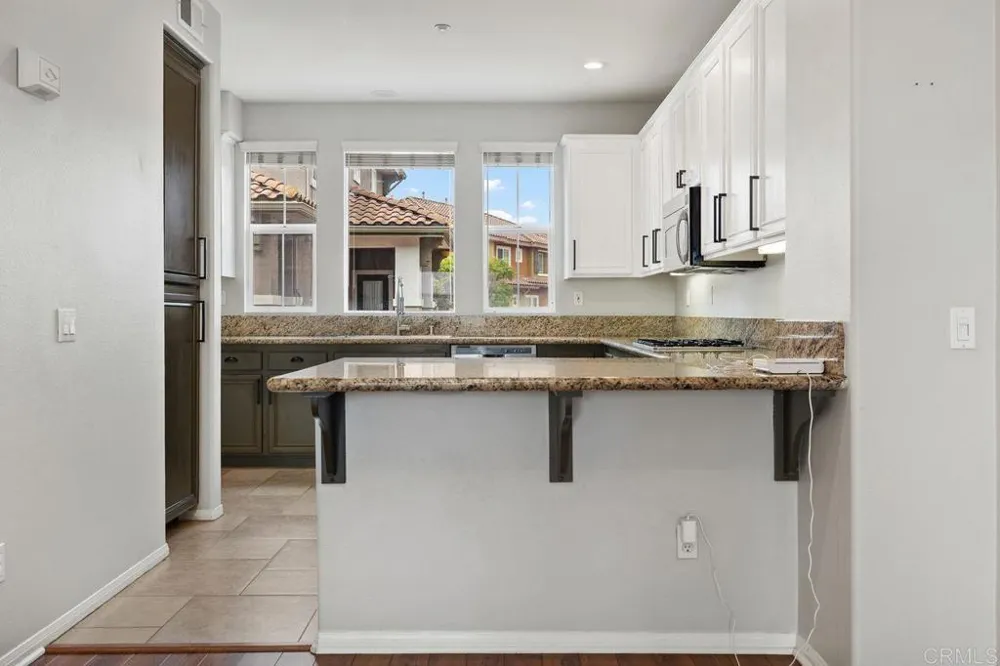112 Via Sovana Santee, CA 92071