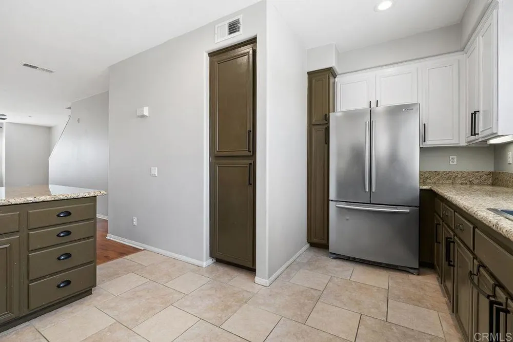 112 Via Sovana Santee, CA 92071