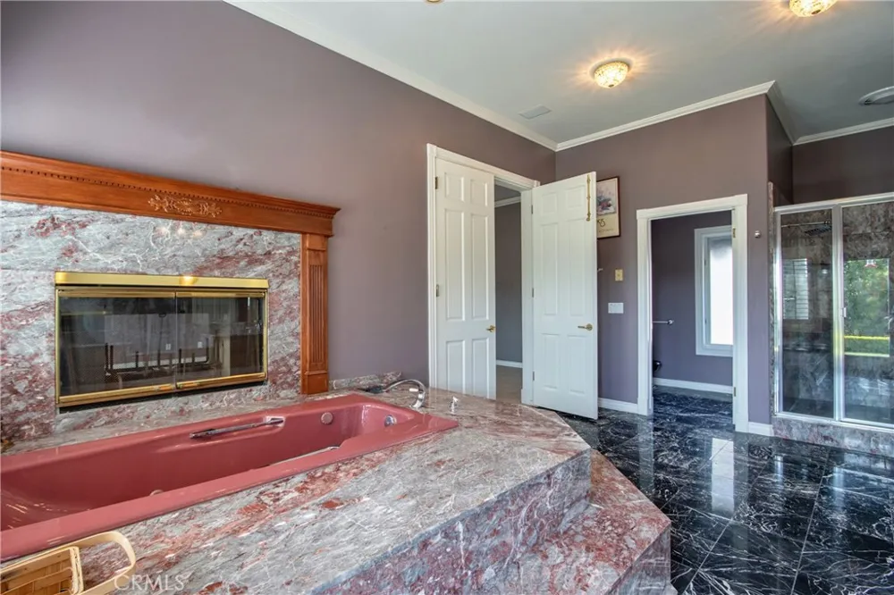 46856 El Prado Temecula, CA 92590