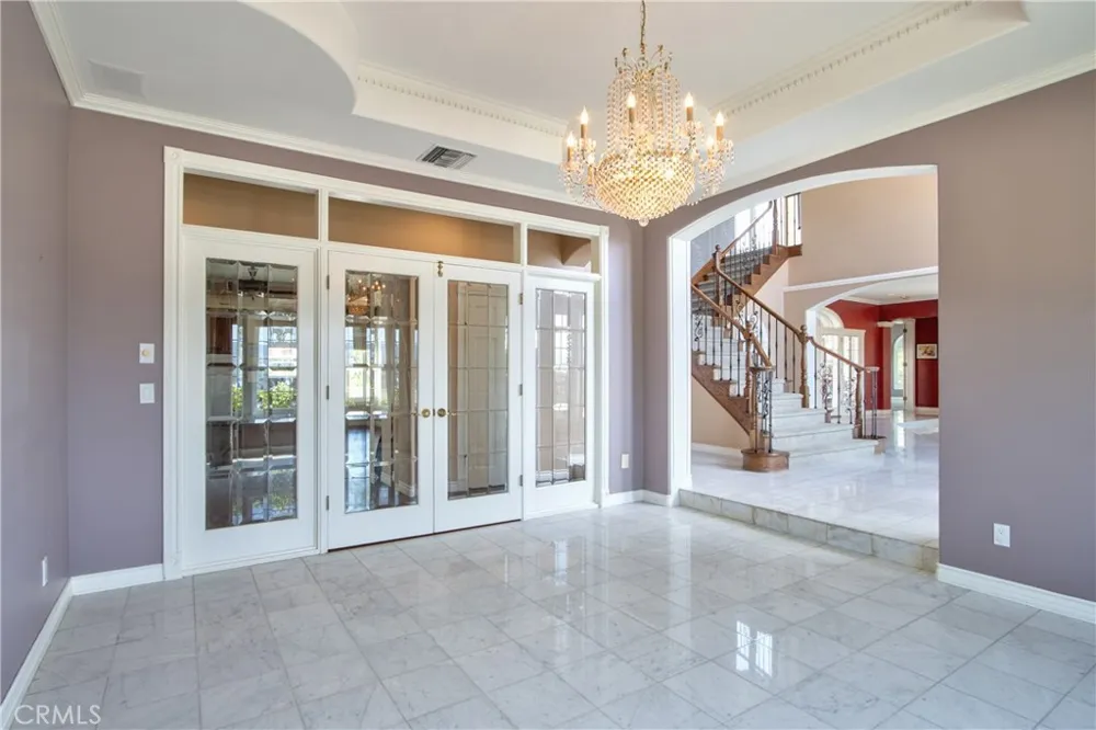 46856 El Prado Temecula, CA 92590