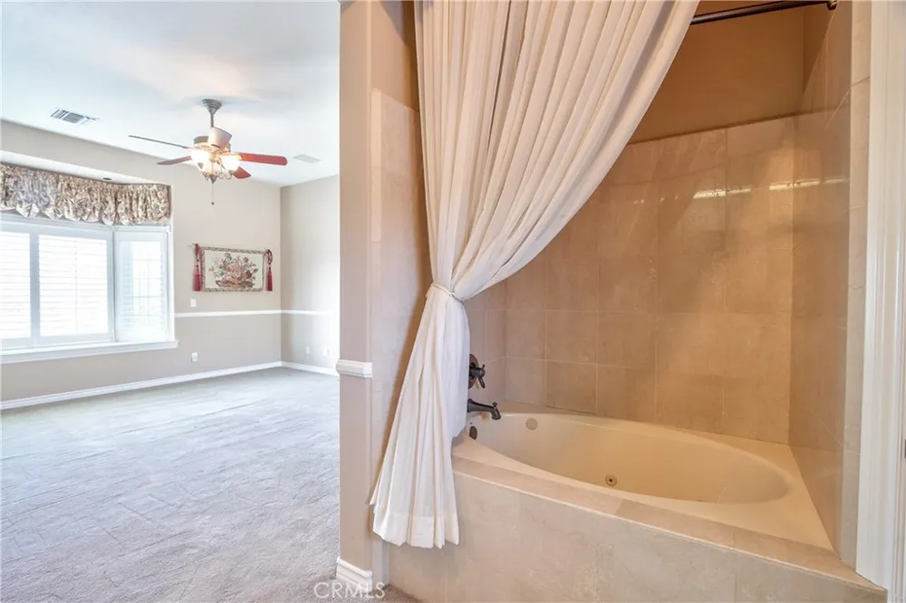 46856 El Prado Temecula, CA 92590