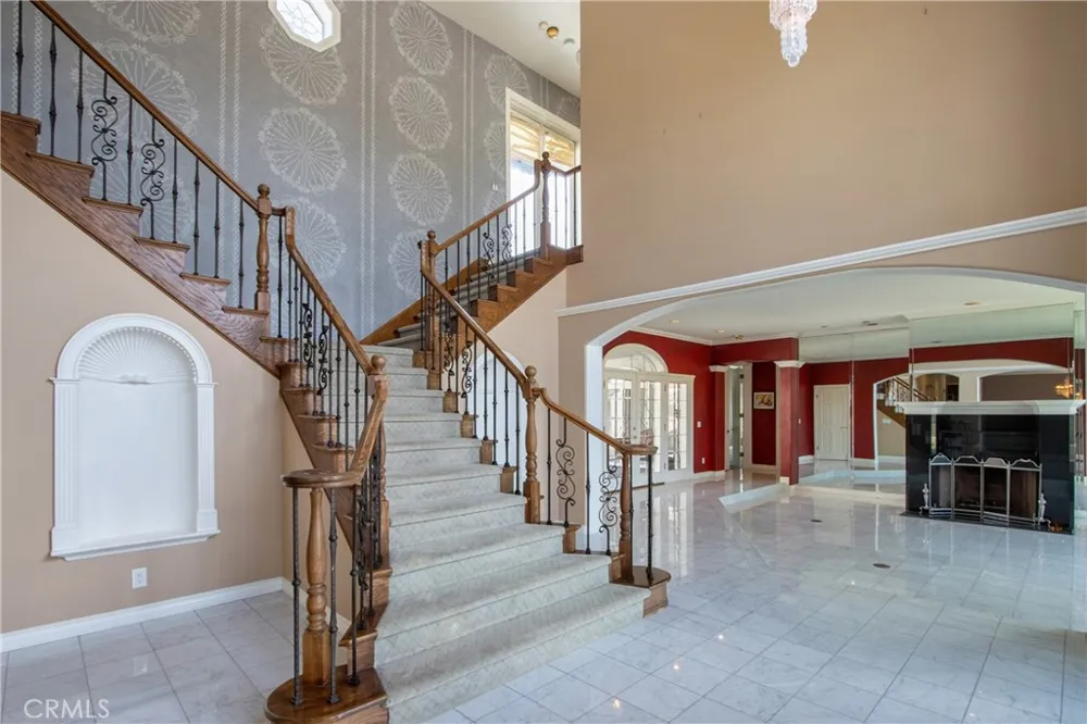 46856 El Prado Temecula, CA 92590