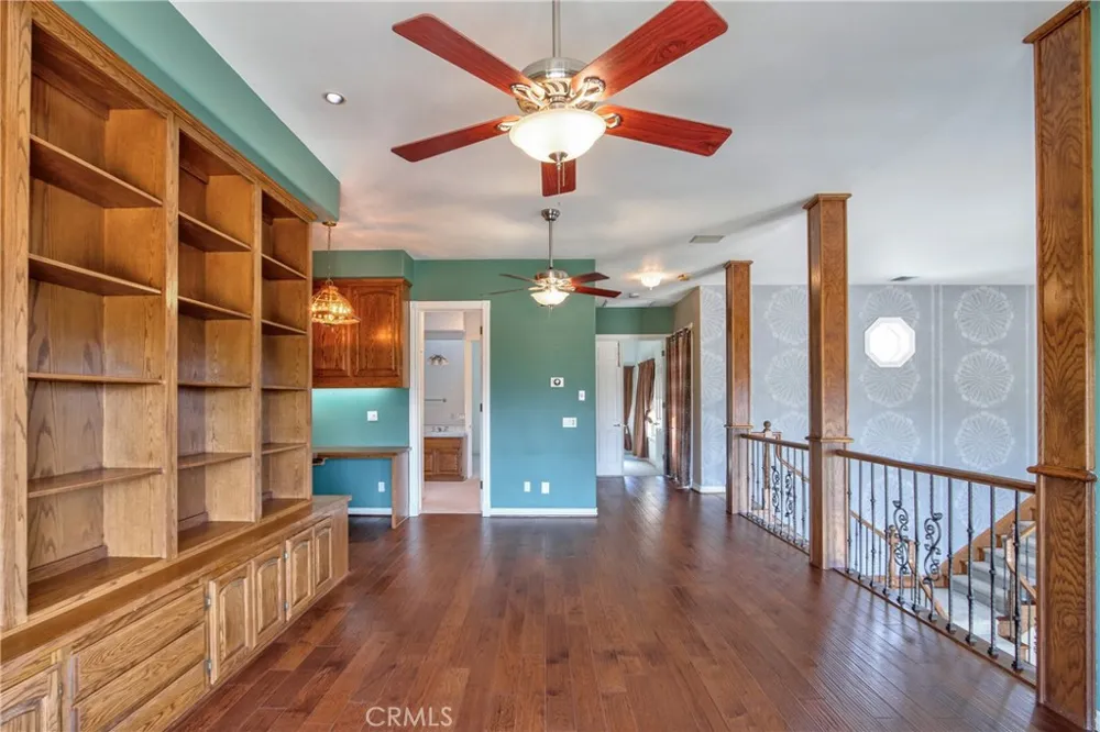 46856 El Prado Temecula, CA 92590