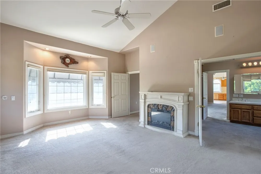 46856 El Prado Temecula, CA 92590