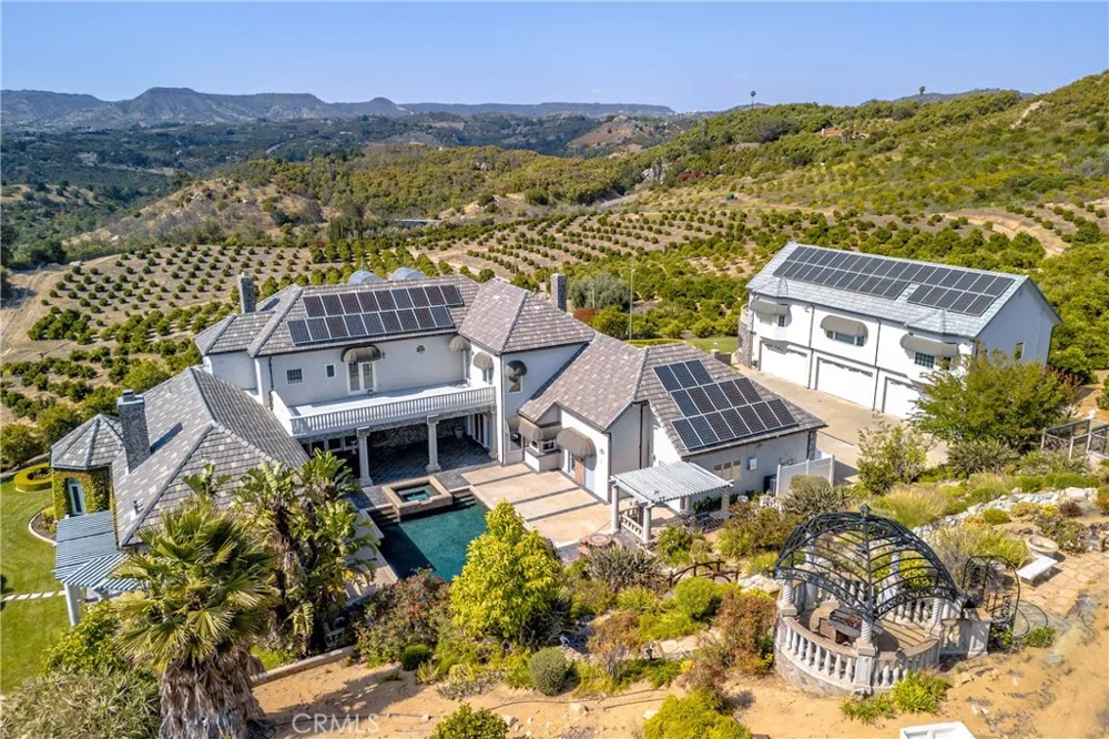 46856 El Prado Temecula, CA 92590