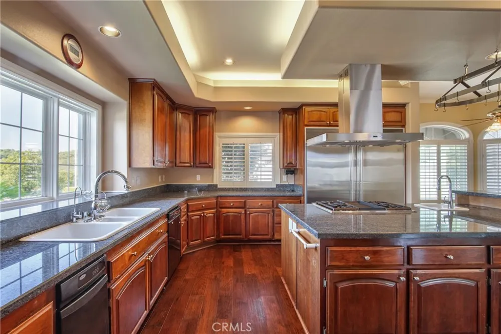 46856 El Prado Temecula, CA 92590