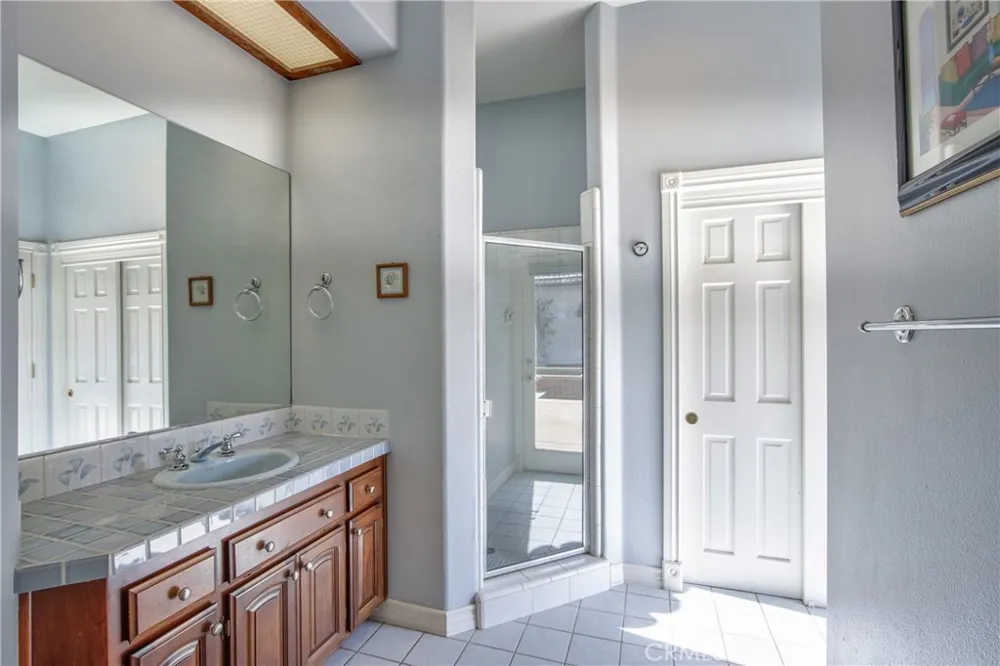 46856 El Prado Temecula, CA 92590