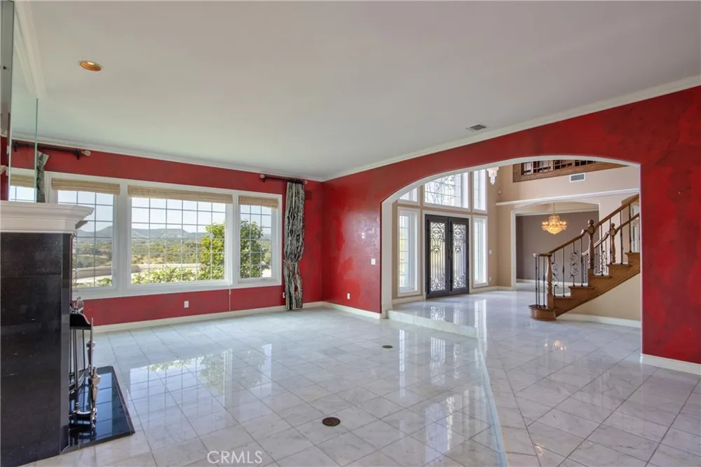 46856 El Prado Temecula, CA 92590