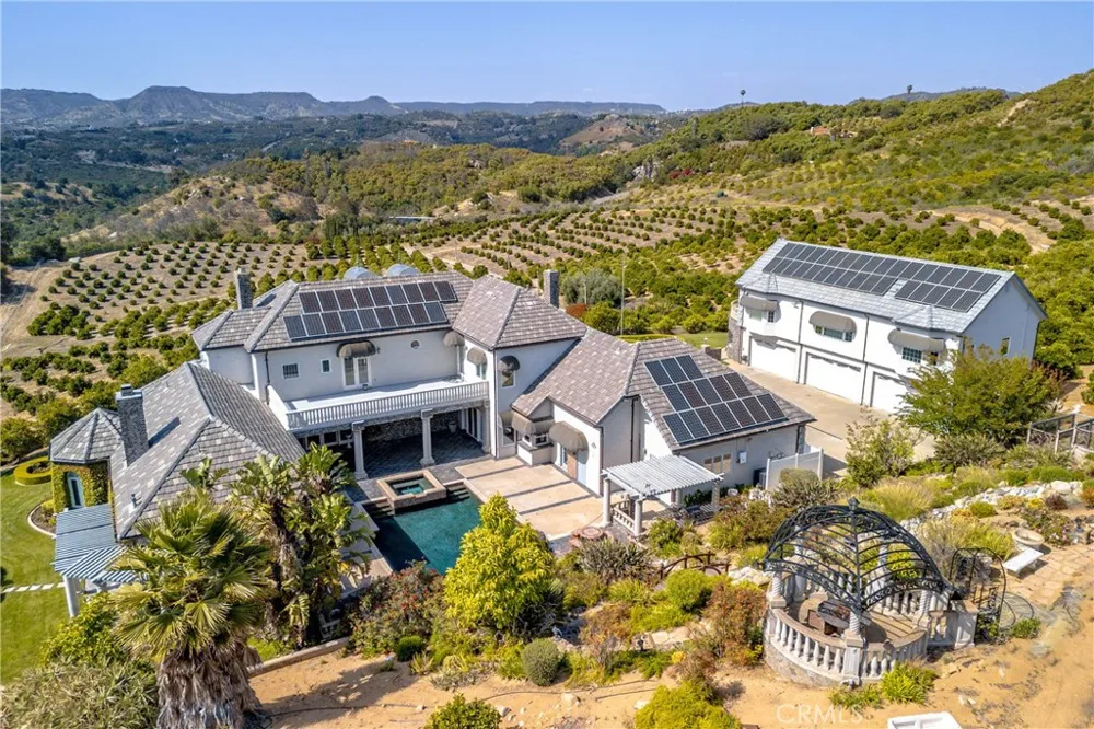 46856 El Prado Temecula, CA 92590