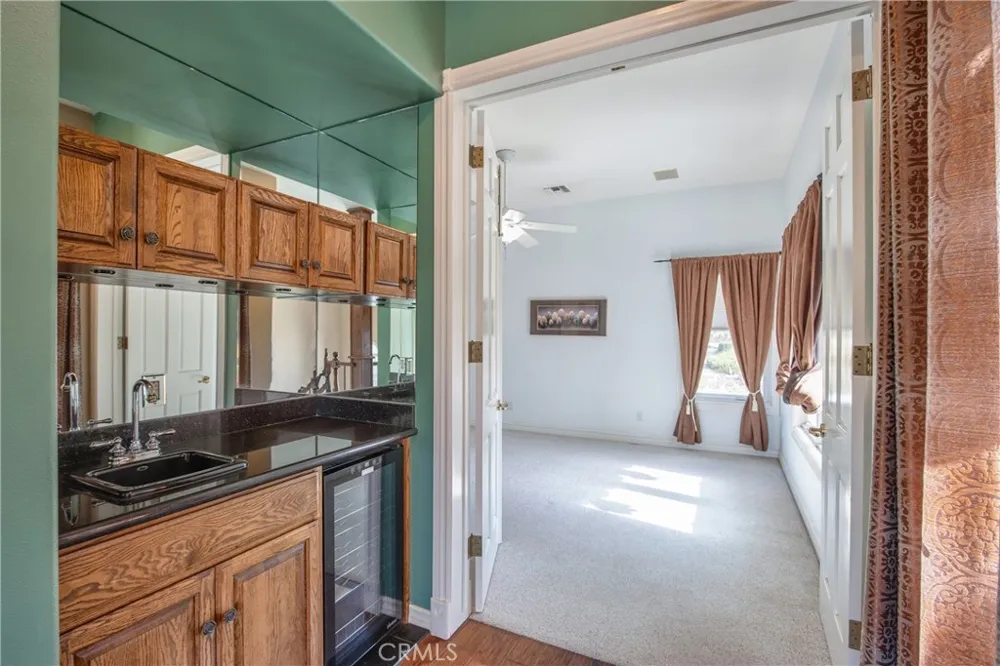46856 El Prado Temecula, CA 92590