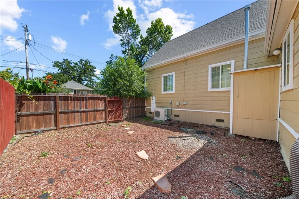1403 B Napa, CA 94559