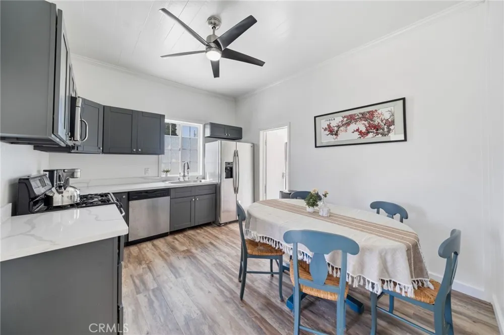 1403 B Napa, CA 94559