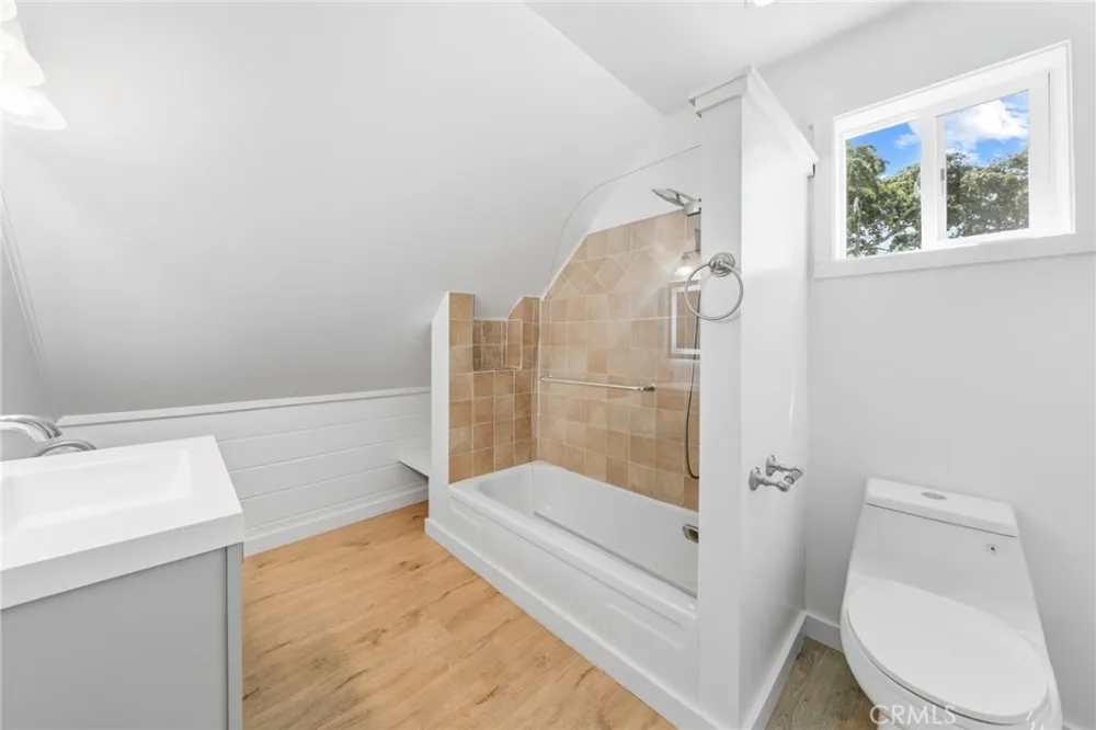 1403 B Napa, CA 94559