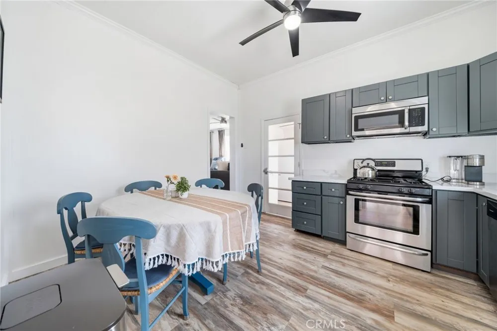 1403 B Napa, CA 94559