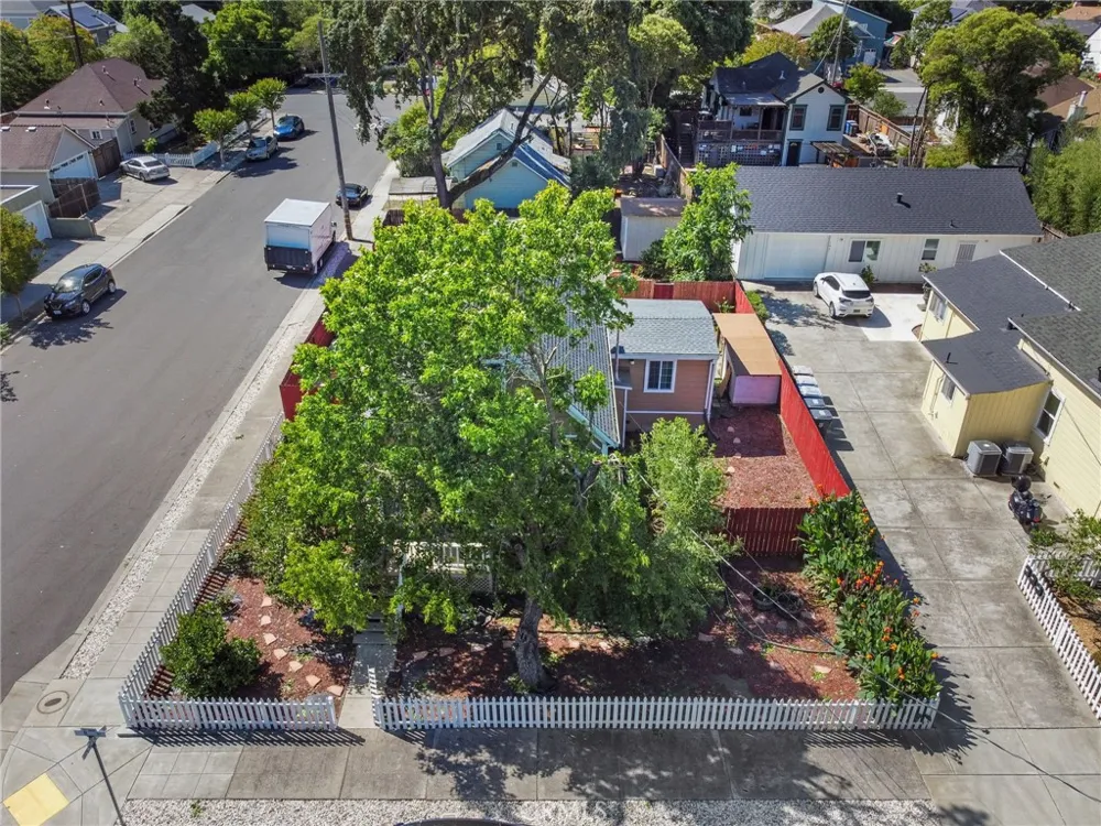 1403 B Napa, CA 94559