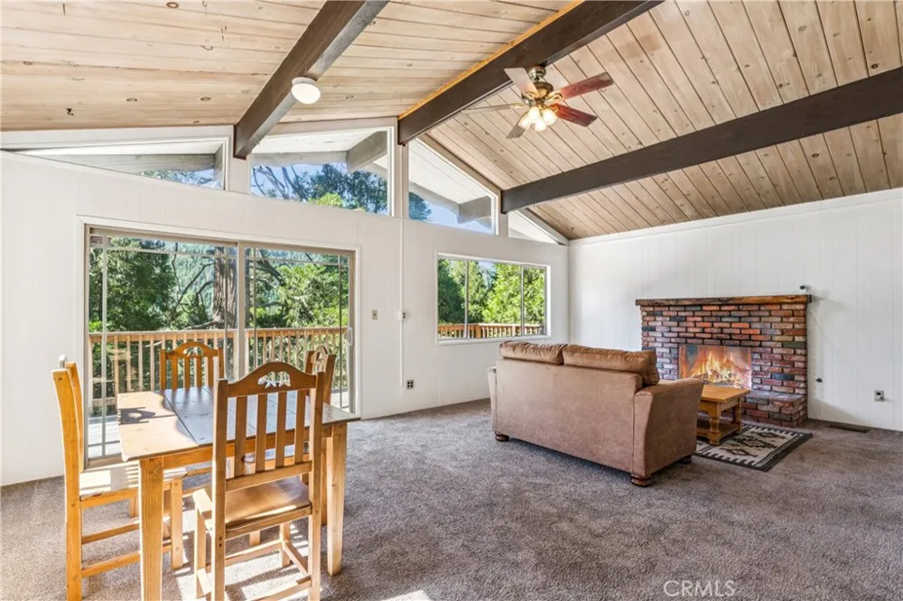 494 Wylerhorn Crestline, CA 92325