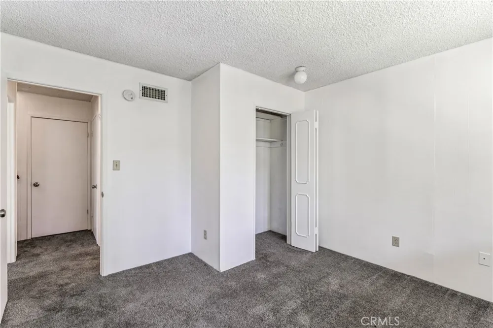 494 Wylerhorn Crestline, CA 92325
