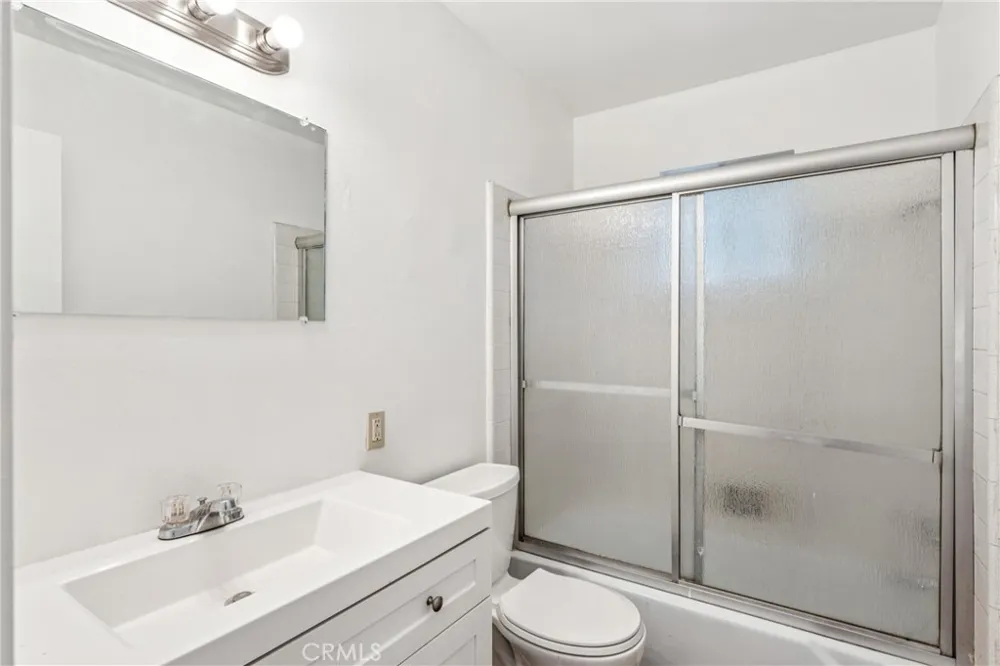 494 Wylerhorn Crestline, CA 92325