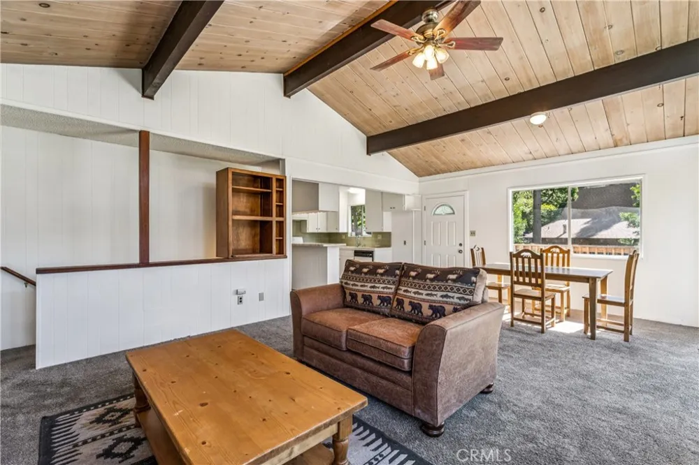 494 Wylerhorn Crestline, CA 92325