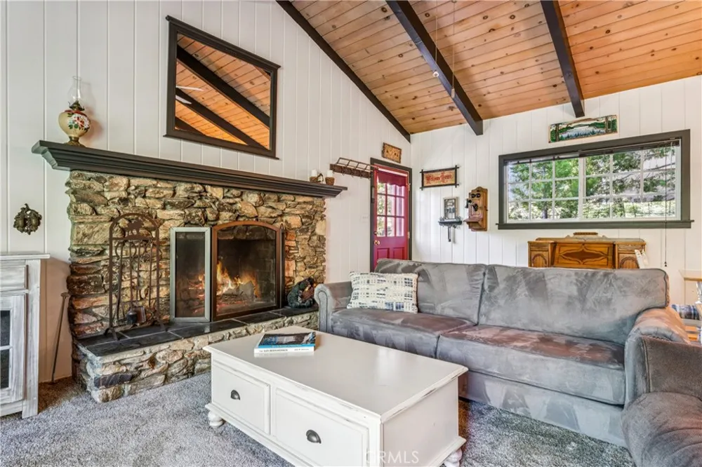 29029 Alder Terrace Cedar Glen, CA 92321