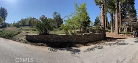 2404 Whispering Pines