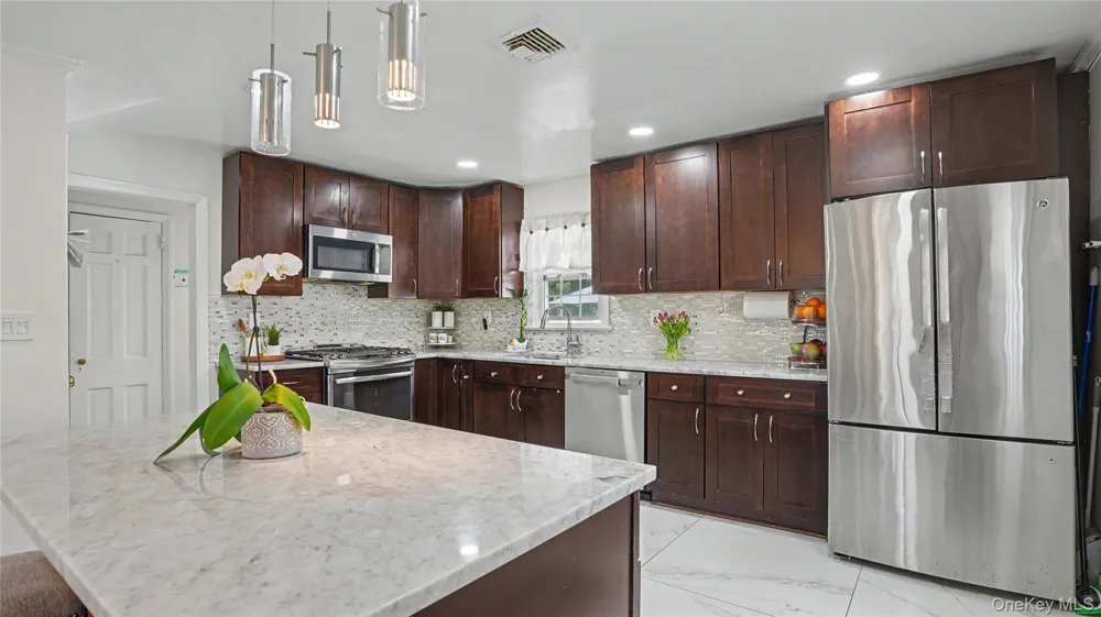 370 Summit Avenue Mount Vernon, NY 10552