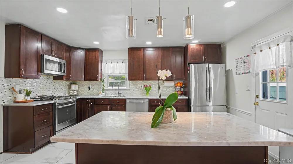 370 Summit Avenue Mount Vernon, NY 10552