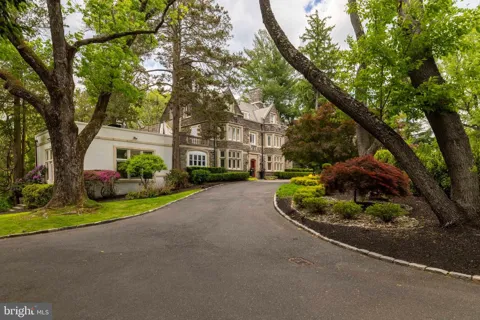 1670 CLOVERLY