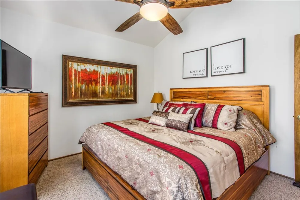 27657 Peninsula #130 Lake Arrowhead, CA 92352