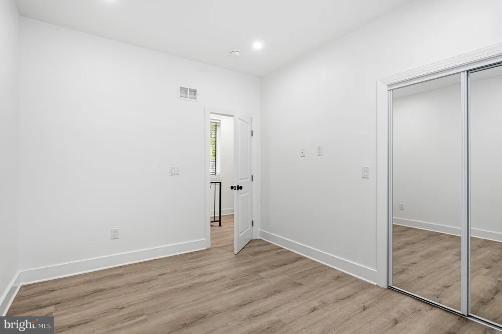 2370 RANDOLPH STREET Huntingdon Valley, PA 19006