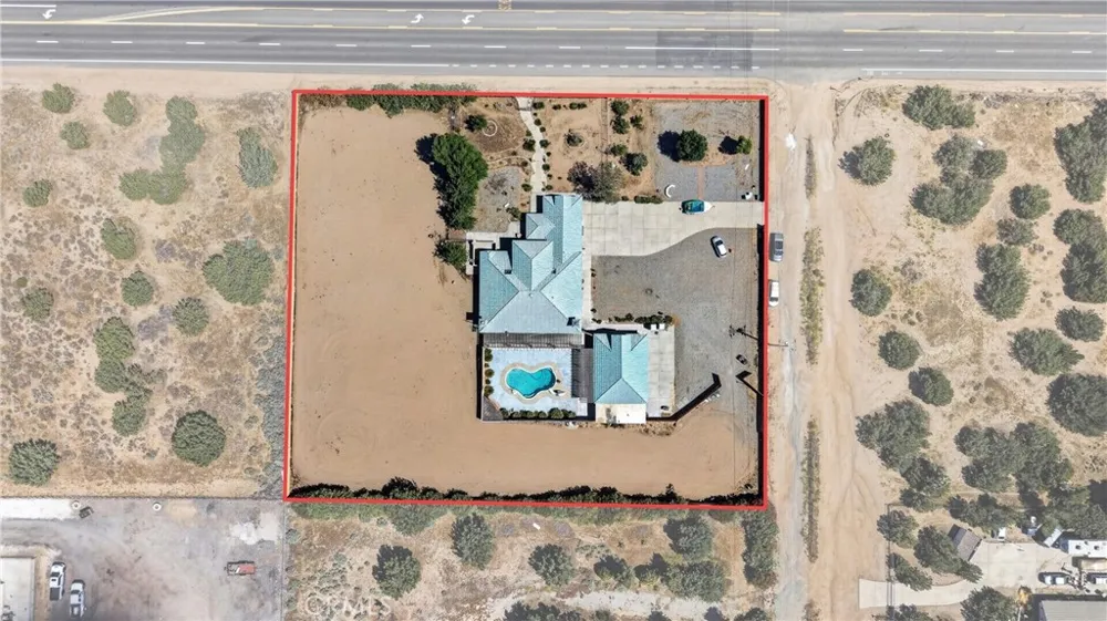 7264 Kuki Oak Hills, CA 92344
