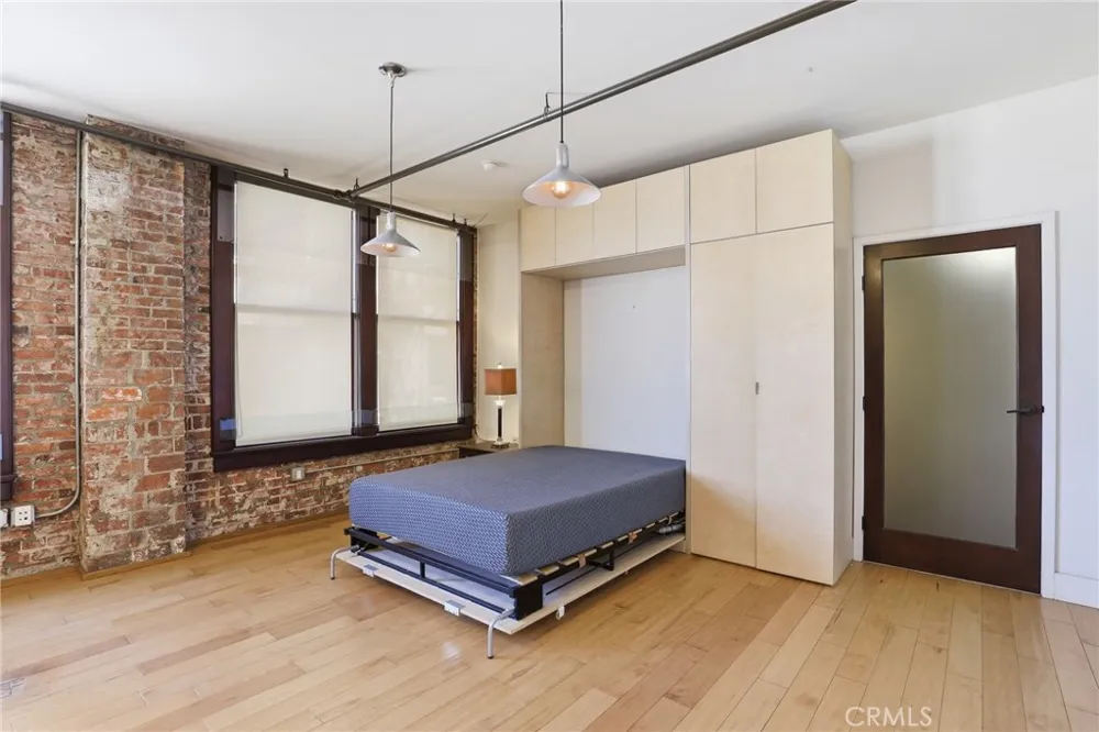 460 S Spring #1008 Los Angeles, CA 90013
