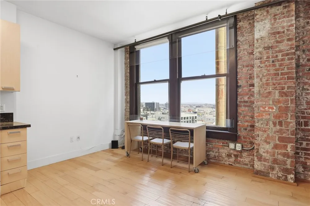 460 S Spring #1008 Los Angeles, CA 90013