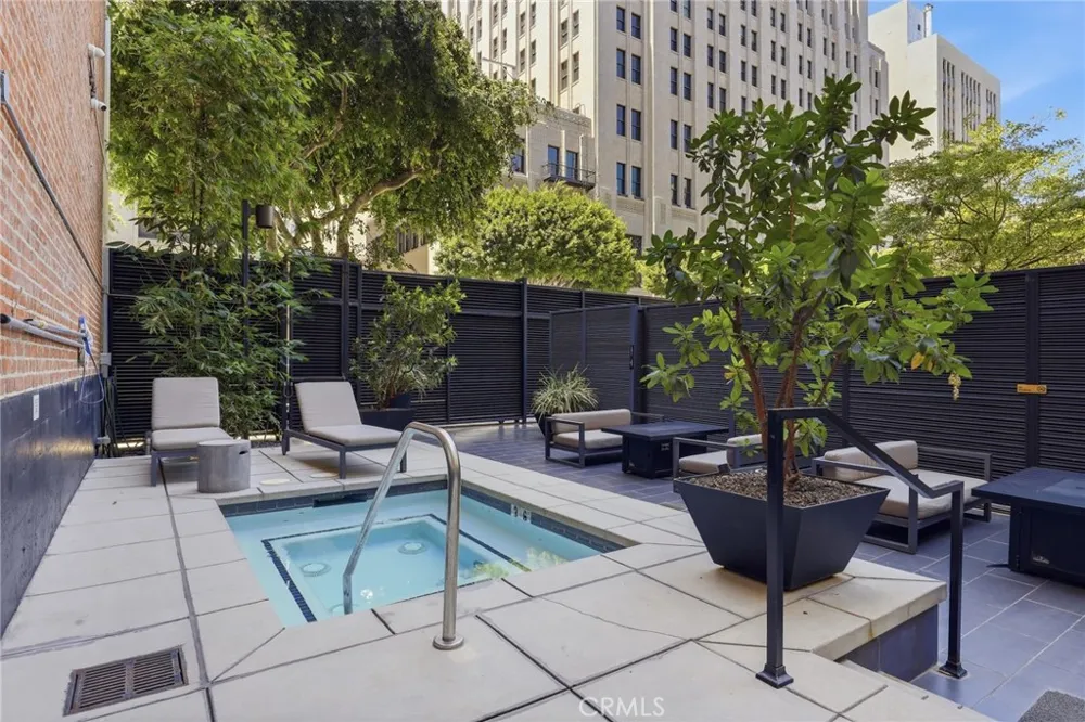 460 S Spring #1008 Los Angeles, CA 90013