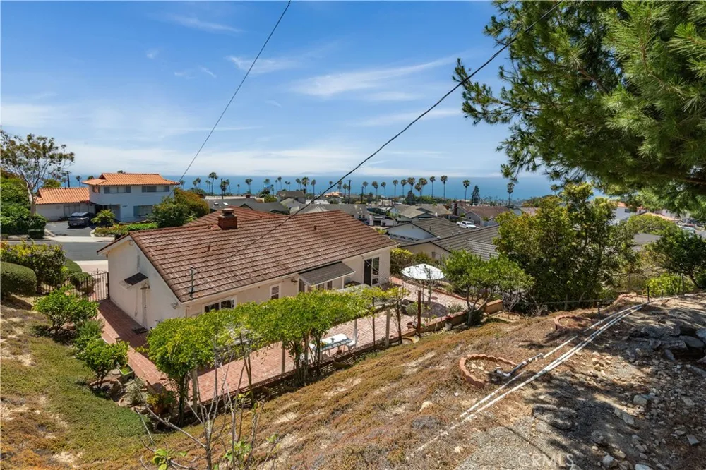 1768 Vallecito San Pedro, CA 90732