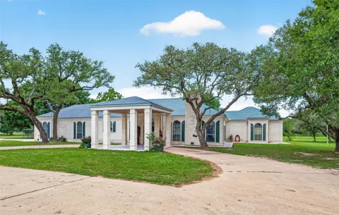 1218 Forest Oak Drive