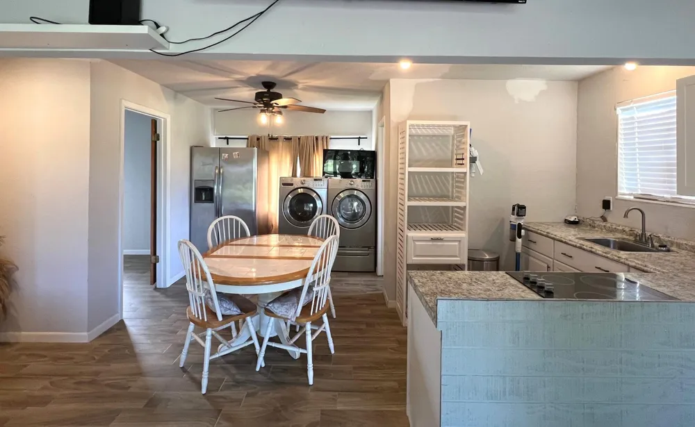 1218 Forest Oak Drive Altair, TX 77442