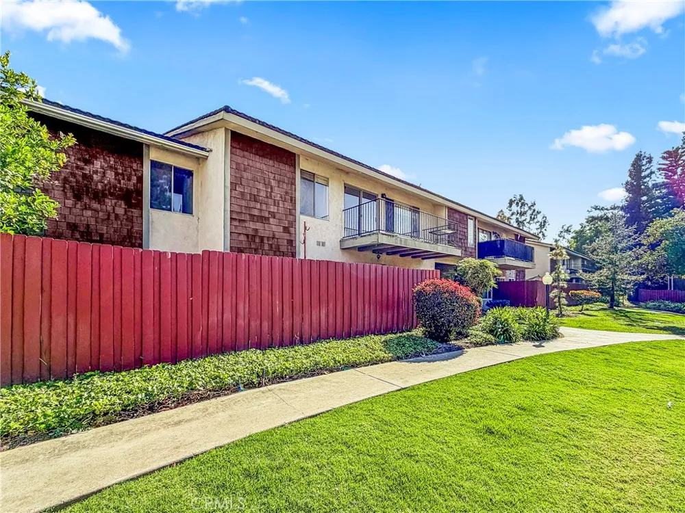 985 S Idaho Street #40 La Habra, CA 90631