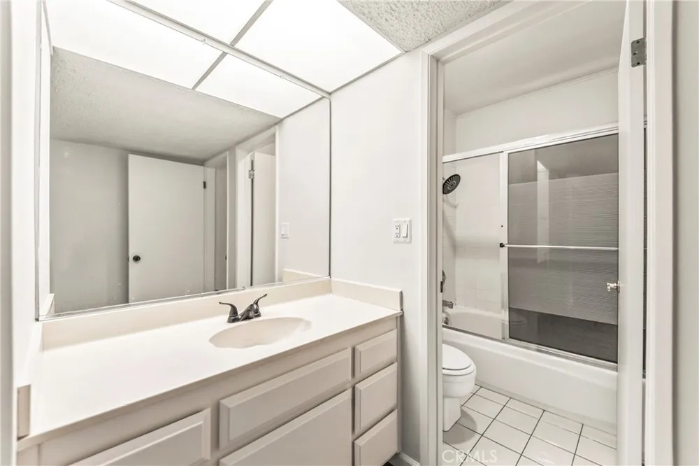 985 S Idaho Street #40 La Habra, CA 90631