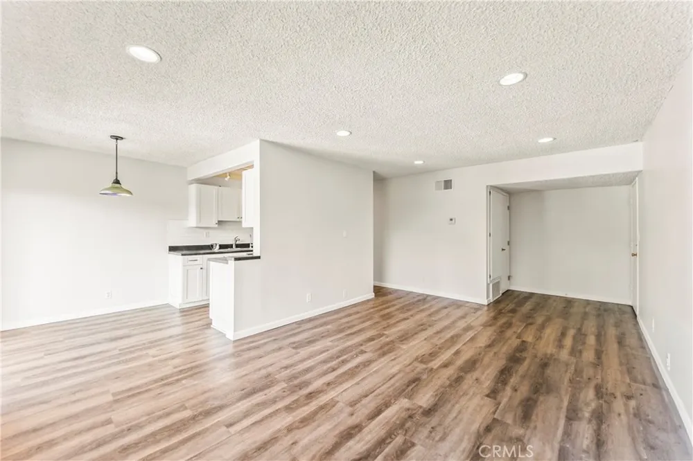 985 S Idaho Street #40 La Habra, CA 90631