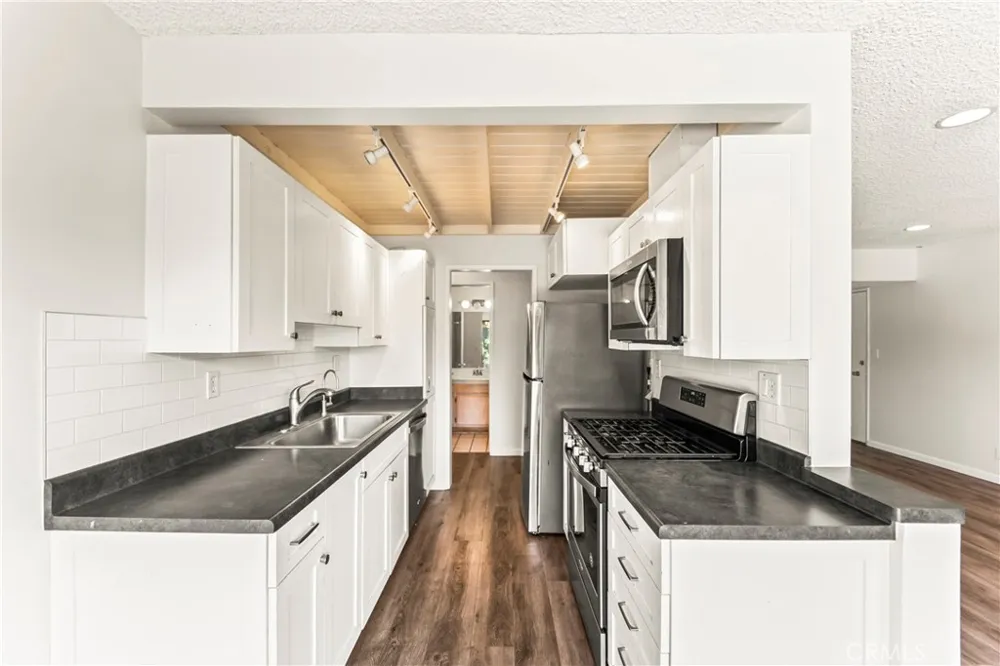 985 S Idaho Street #40 La Habra, CA 90631