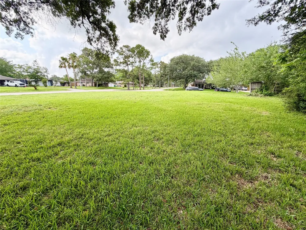 Shirleen Drive Pasadena, TX 77586