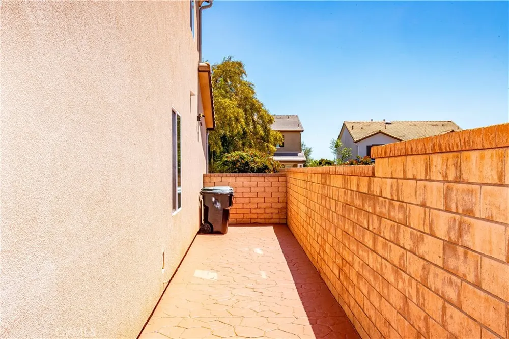 20251 Dorothy Saugus, CA 91350