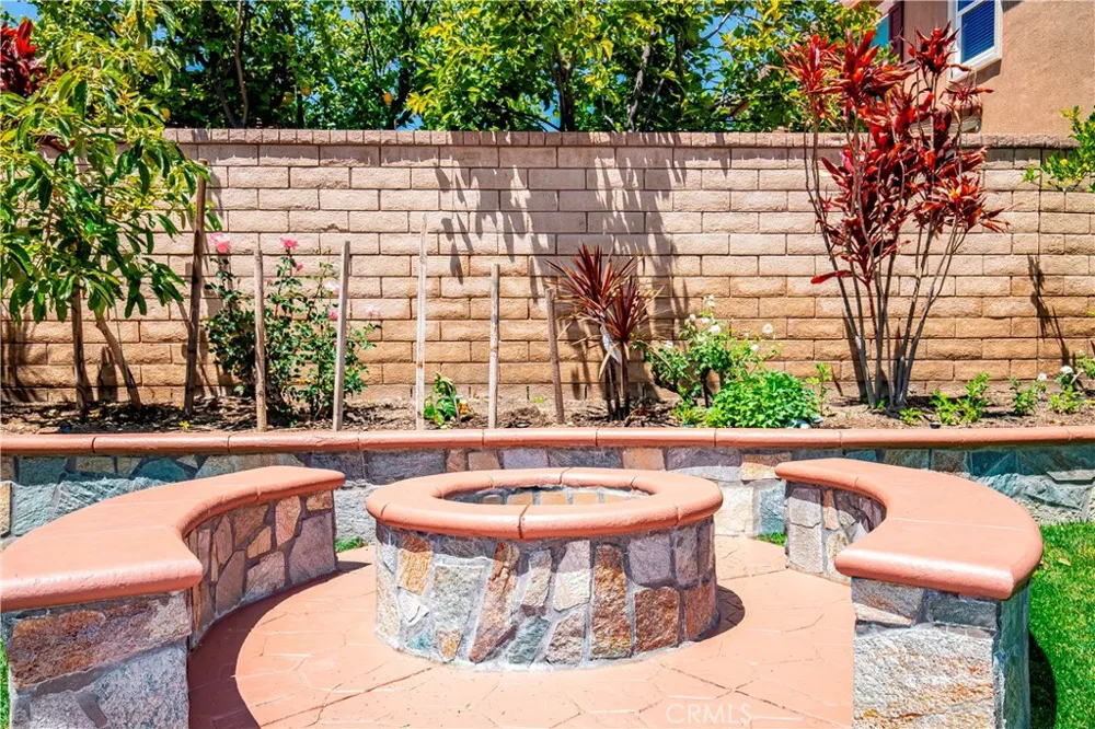 20251 Dorothy Saugus, CA 91350
