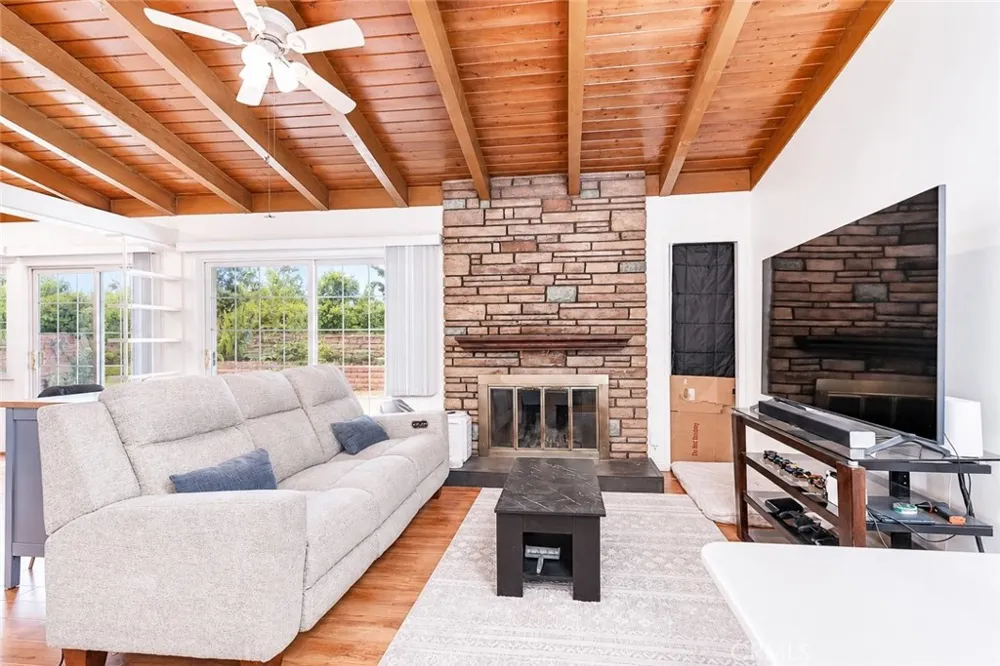 14747 Bora Drive La Mirada, CA 90638