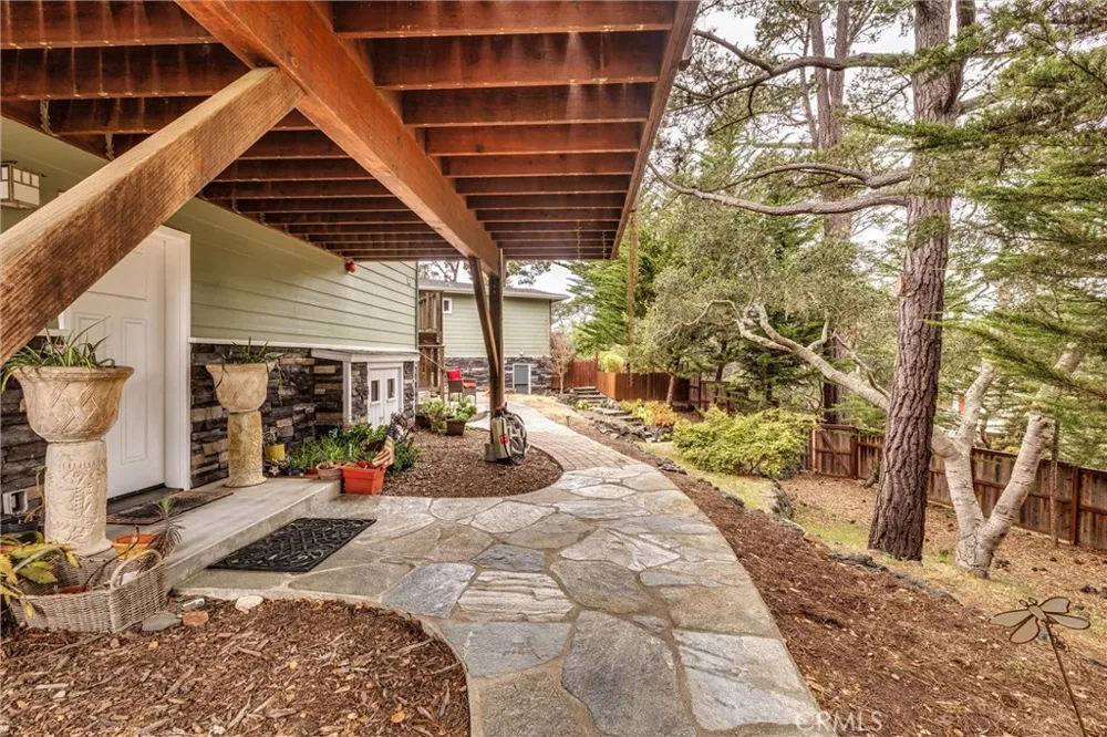 2968 Ardath Drive Cambria, CA 93428
