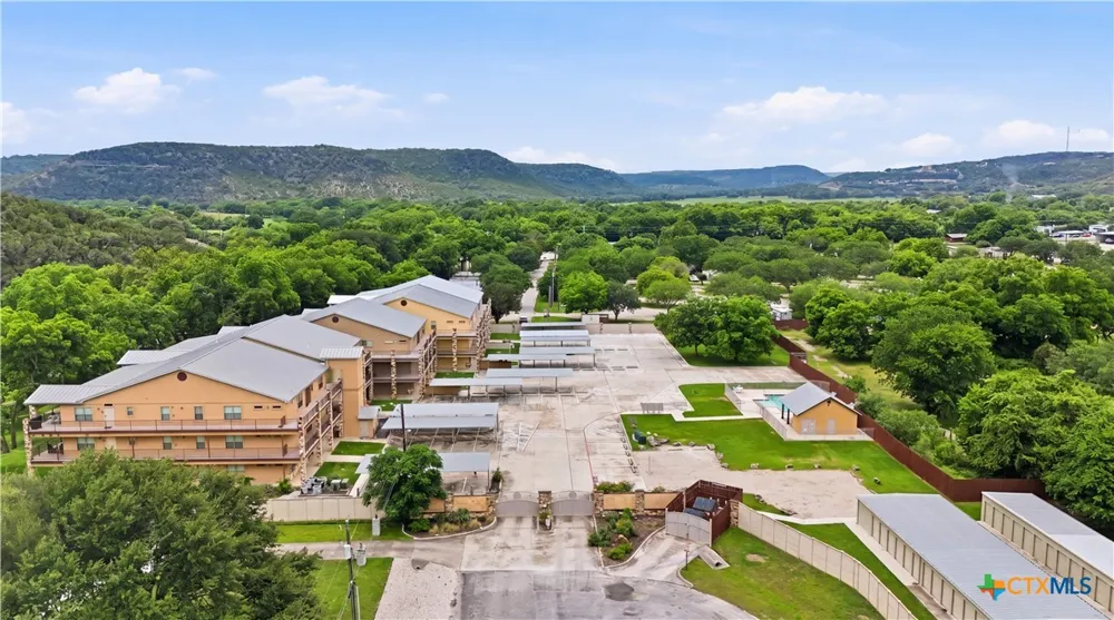 540 River Run #202 New Braunfels, TX 78132