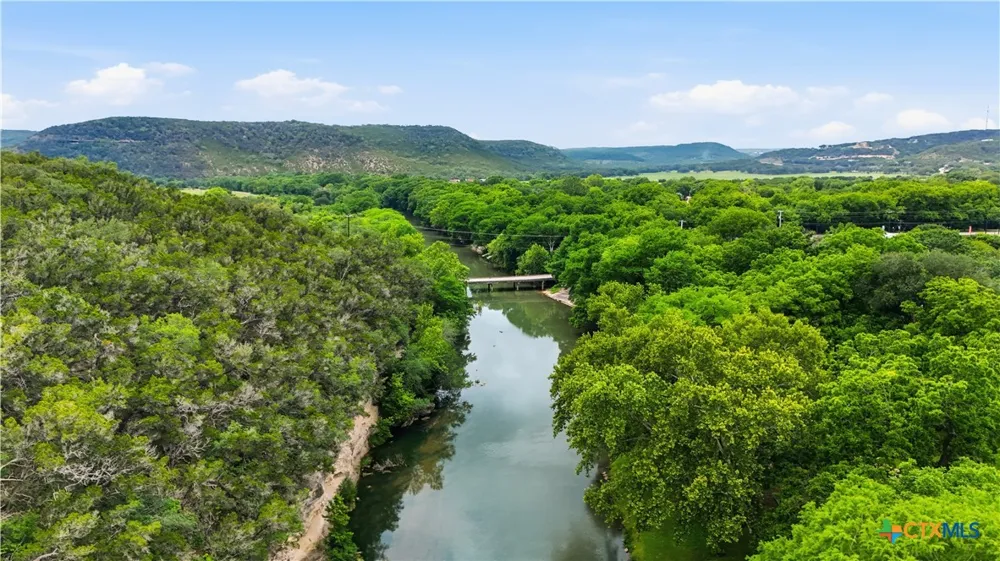 540 River Run #202 New Braunfels, TX 78132
